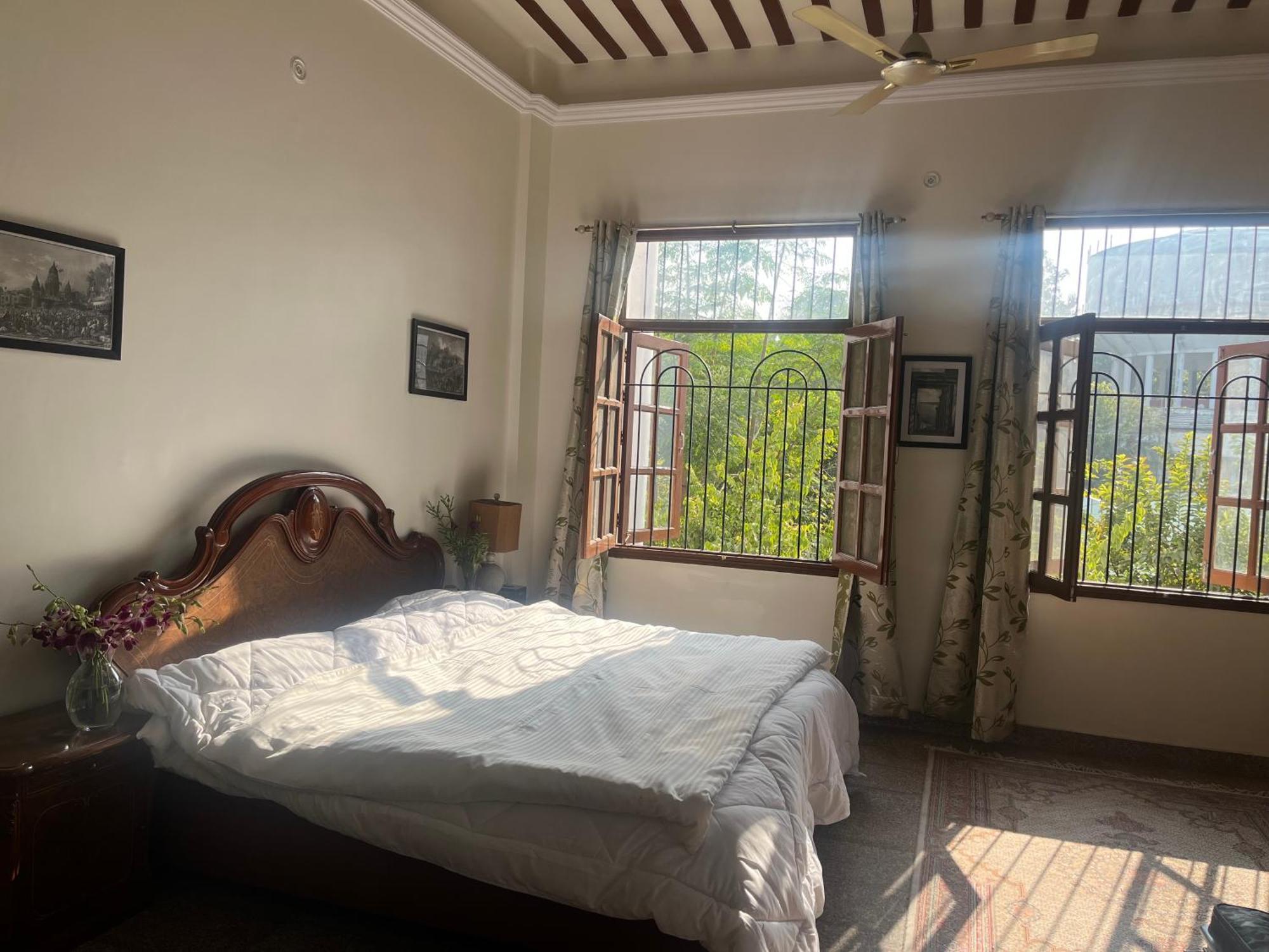 Mulberry Garden Otel Varanasi Dış mekan fotoğraf