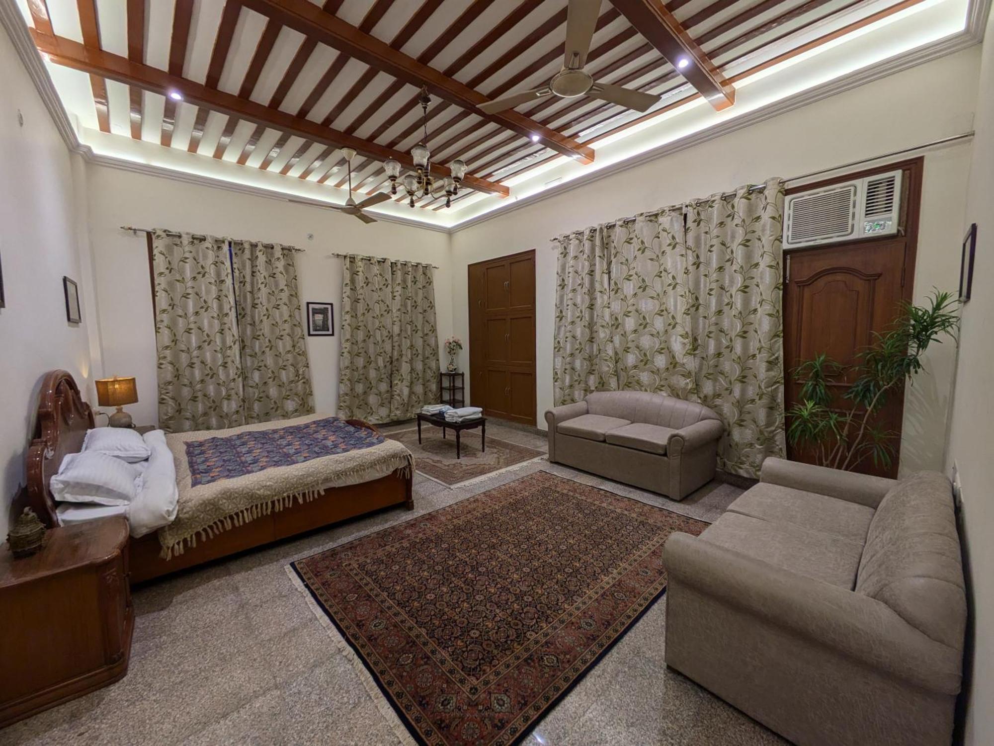 Mulberry Garden Otel Varanasi Dış mekan fotoğraf