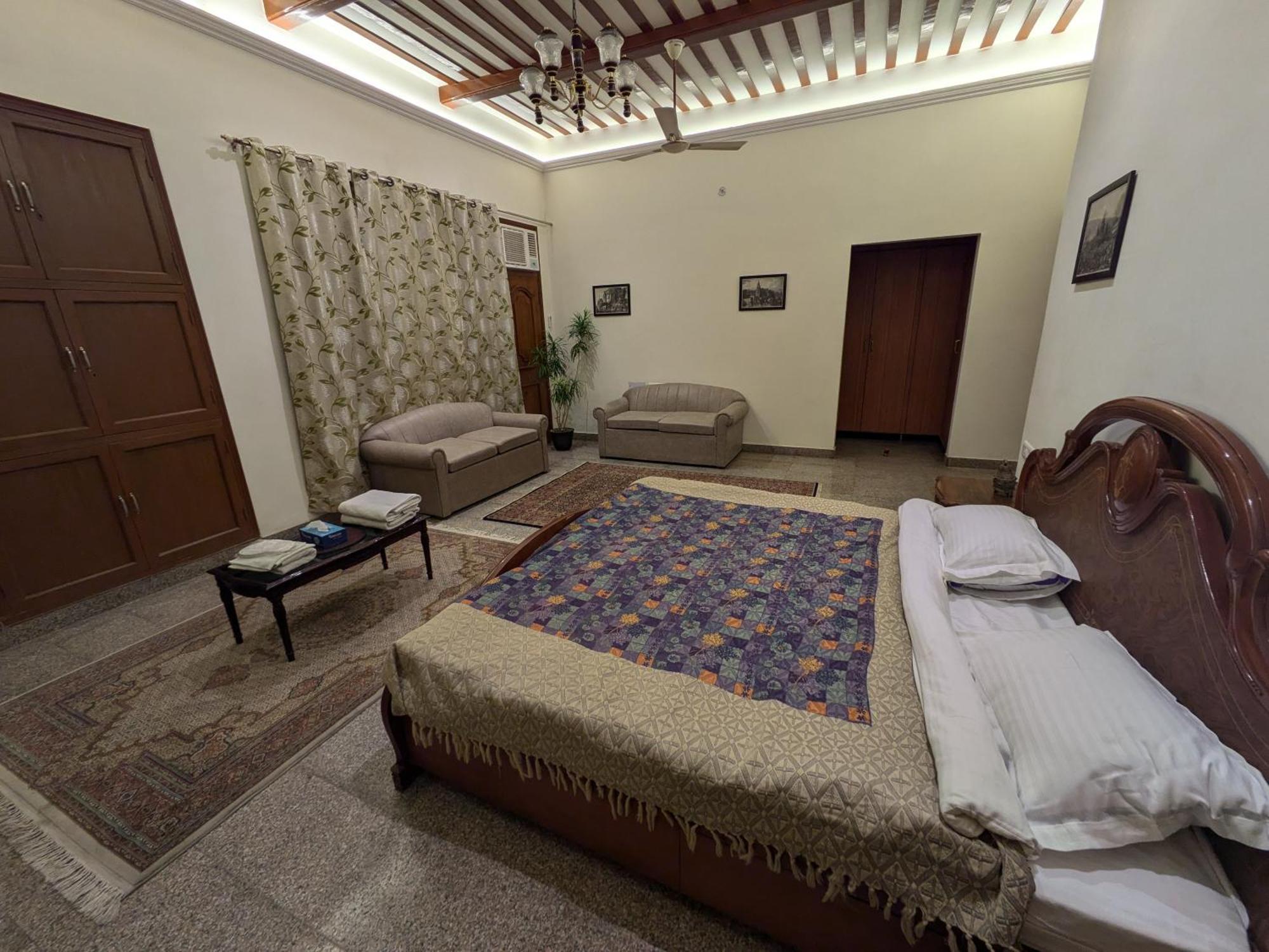 Mulberry Garden Otel Varanasi Dış mekan fotoğraf